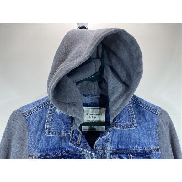 Abercrombie & Fitch Distressed Vintage Denim Jacket Hoodie Size Boy's Small 34" - Picture 2 of 12